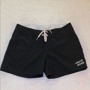 Island daze black board shorts